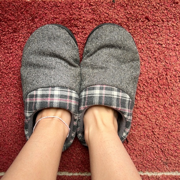 Women’s Used Worn Grey Slippers - Picture 1 of 6